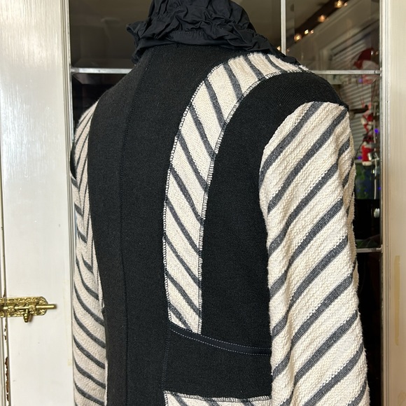 MinKas top - Picture 5 of 12